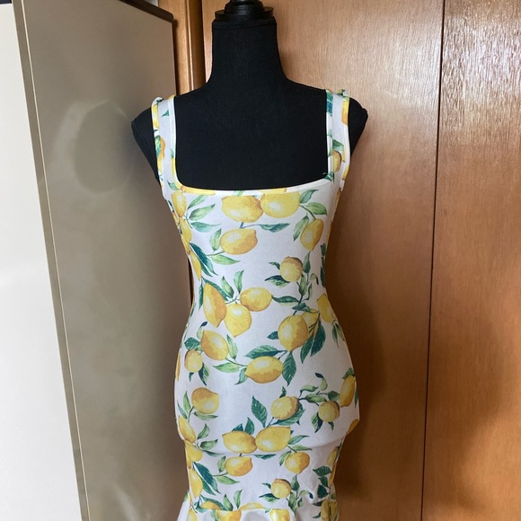 Summer lemon Missguided dress - Picture 4 of 11